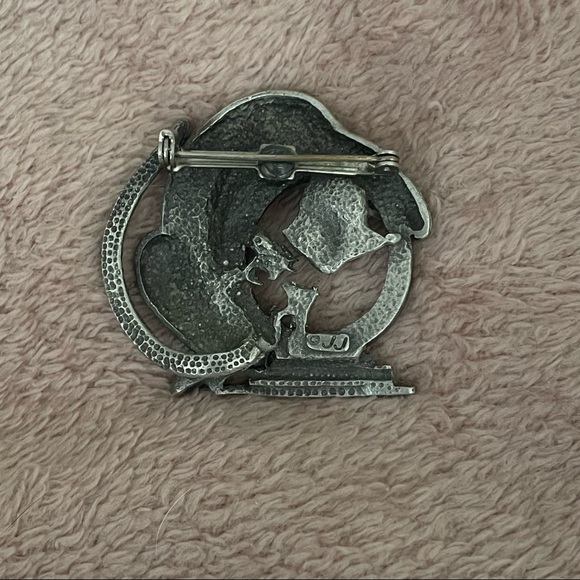 JJ pewter Cat Pin - Picture 2 of 4